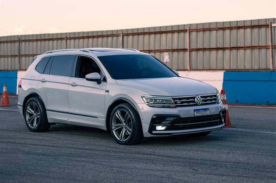 VOLKSWAGEN TIGUAN 2.0 350 TSI GASOLINA ALLSPACE R-LINE 4MOTION DSG VOLKSWAGEN TIGUAN 2.0 350 TSI GASOLINA ALLSPACE R-LINE 4MOTION DSG